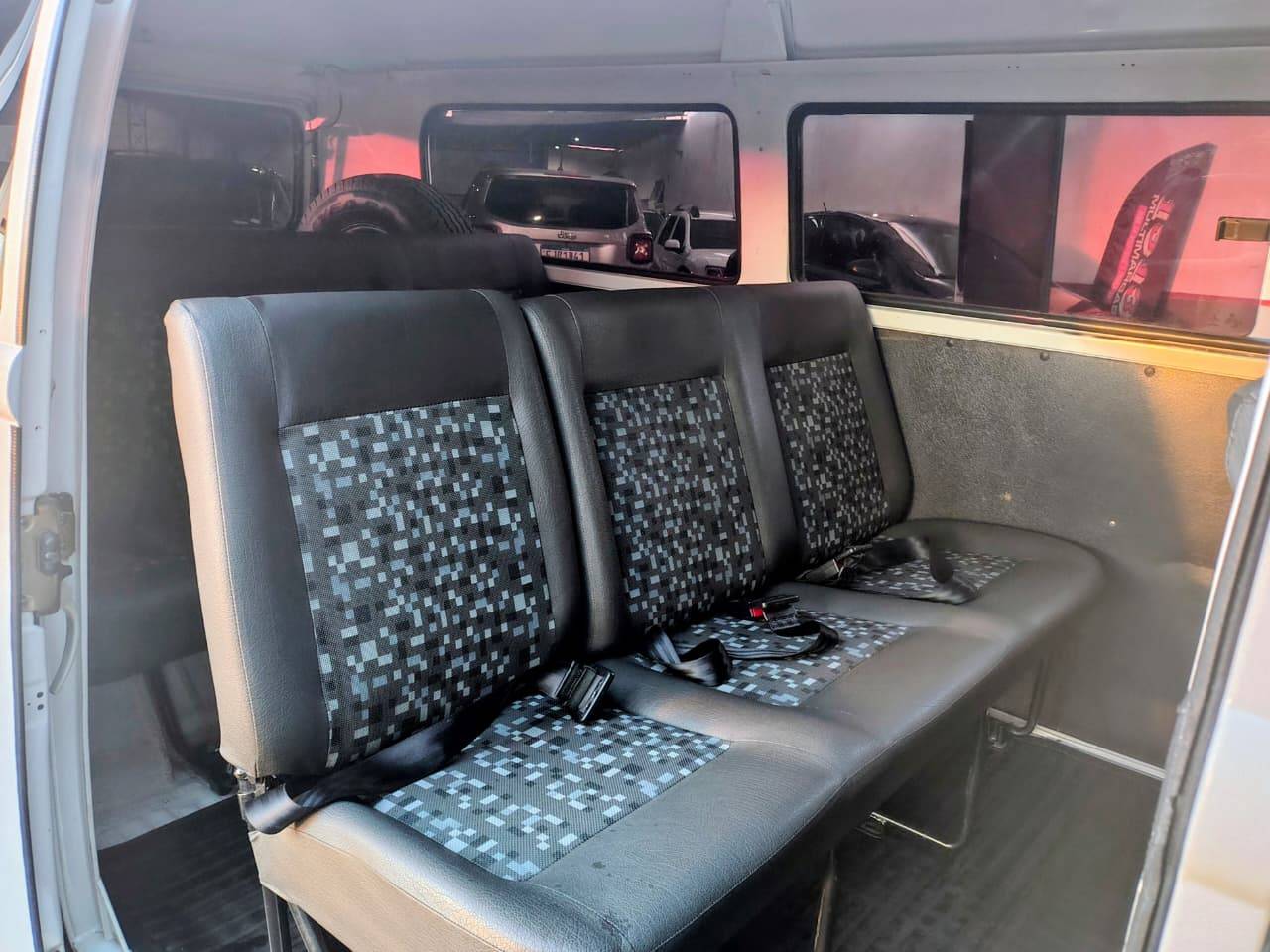 VOLKSWAGEN KOMBI