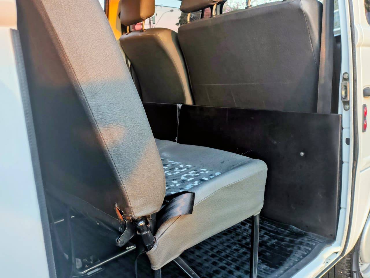 VOLKSWAGEN KOMBI
