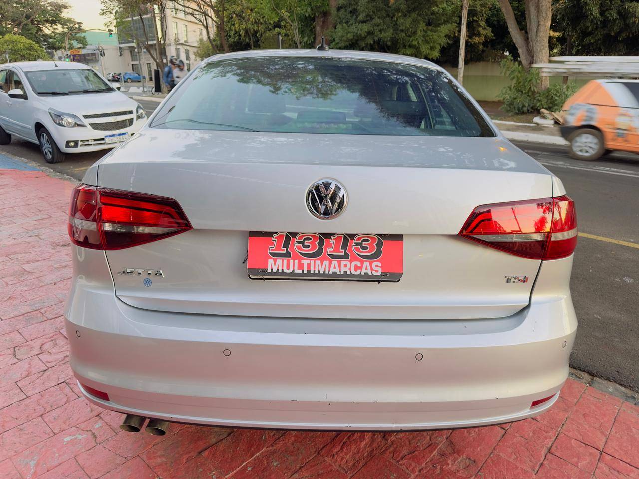 VOLKSWAGEN JETTA
