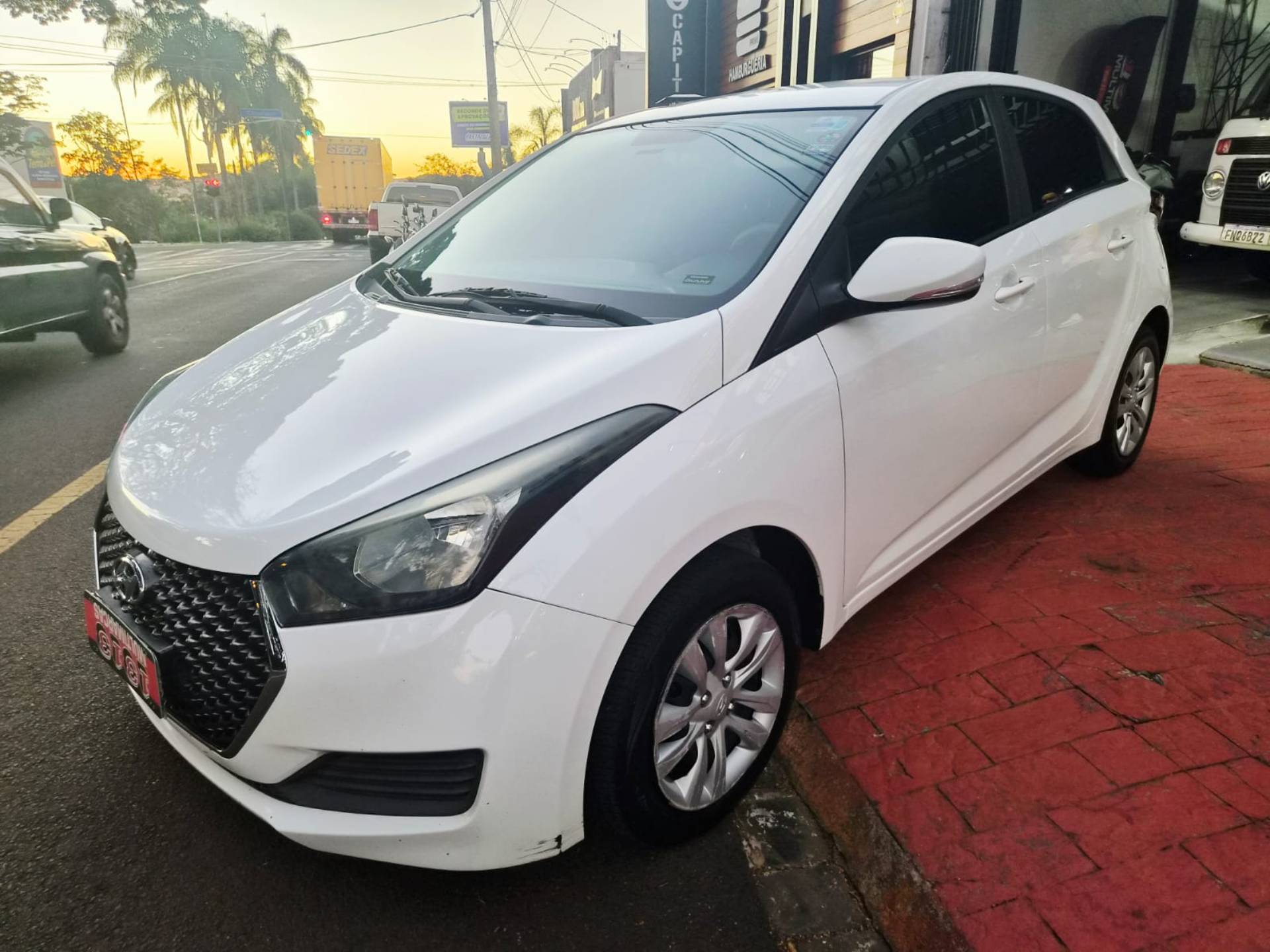 HYUNDAI HB20