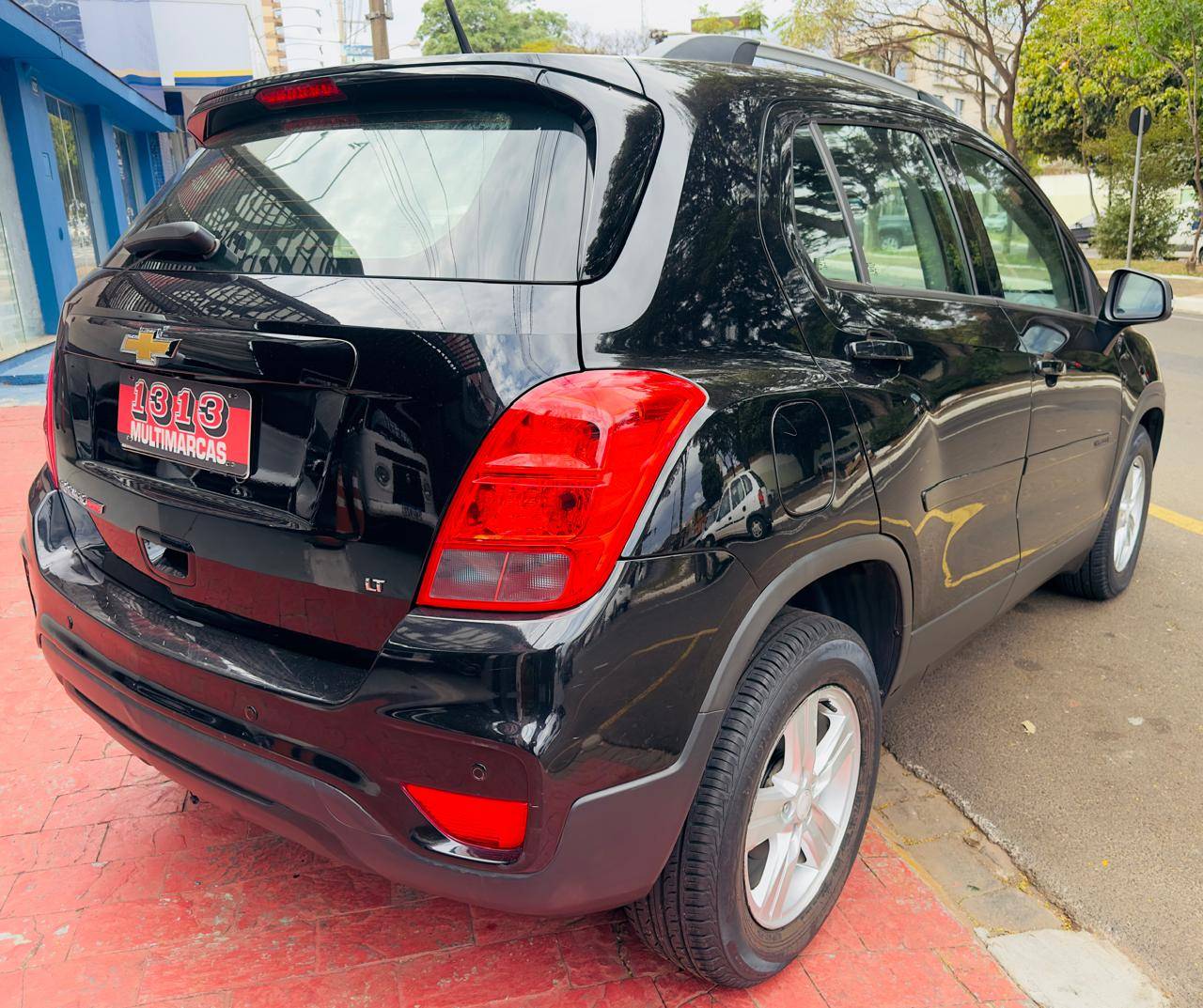 CHEVROLET TRACKER