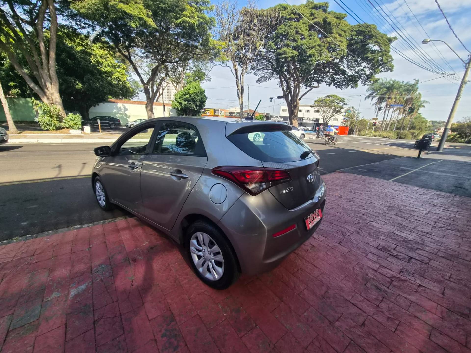 HYUNDAI HB20