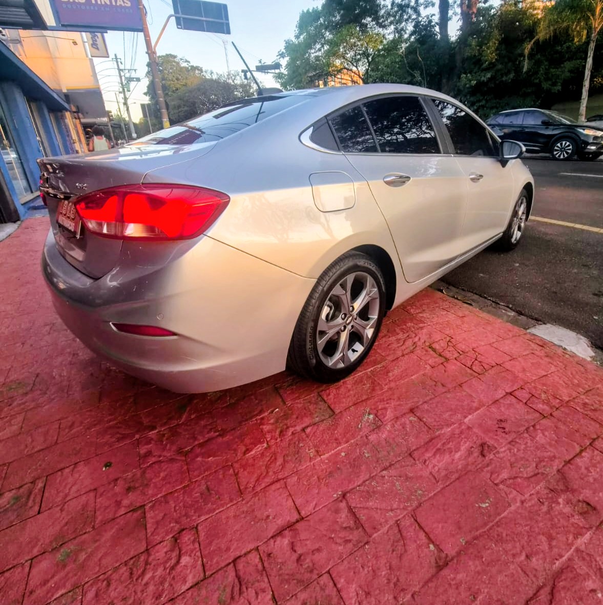 CHEVROLET CRUZE