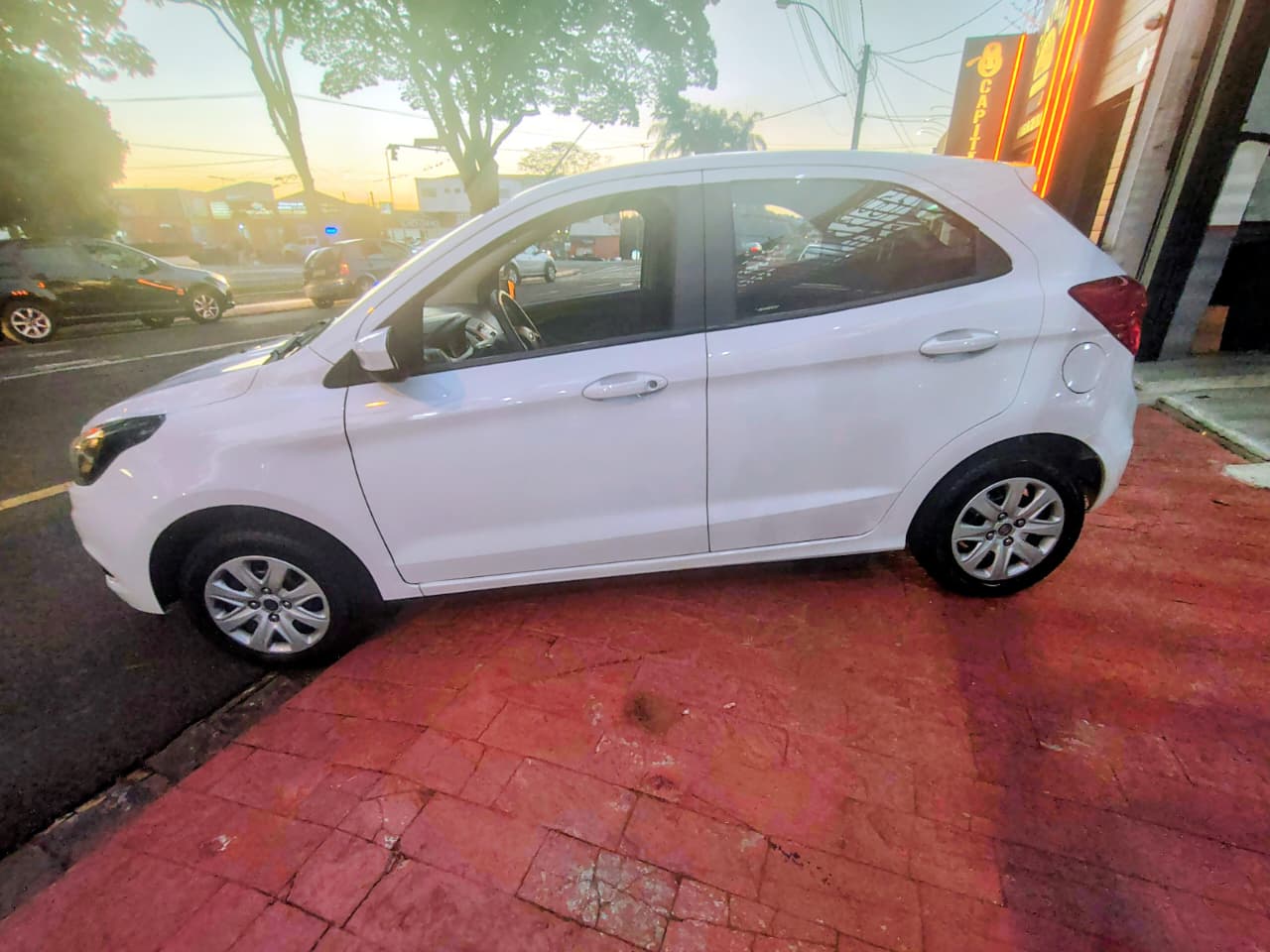 FORD KA