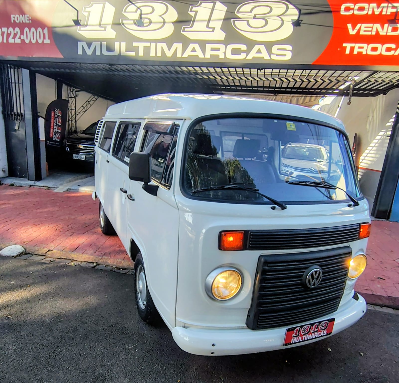 VOLKSWAGEN KOMBI