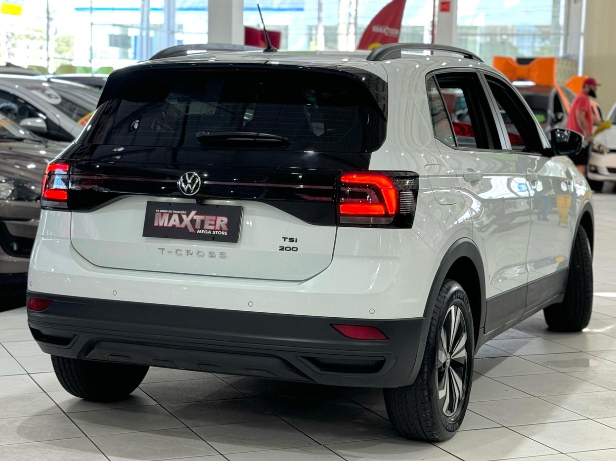 Car Image 19