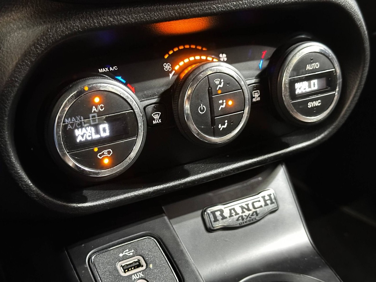 TORO 2.0 16V TURBO RANCH 4WD AT9