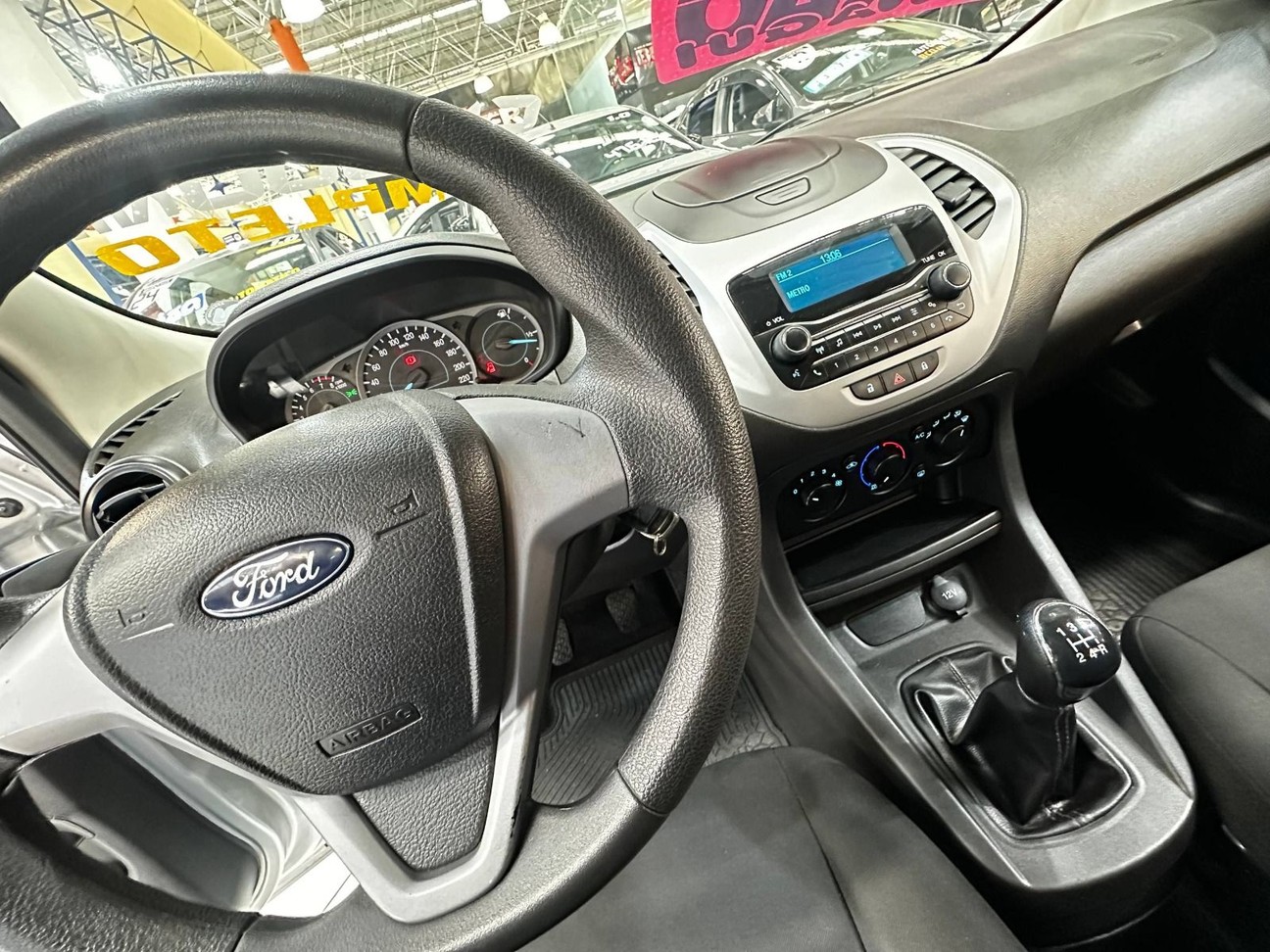 KA 1.0 TIVCT SE SEDAN