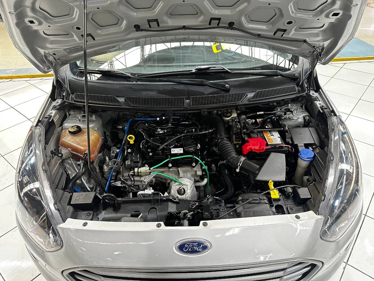 KA 1.0 TIVCT SE SEDAN