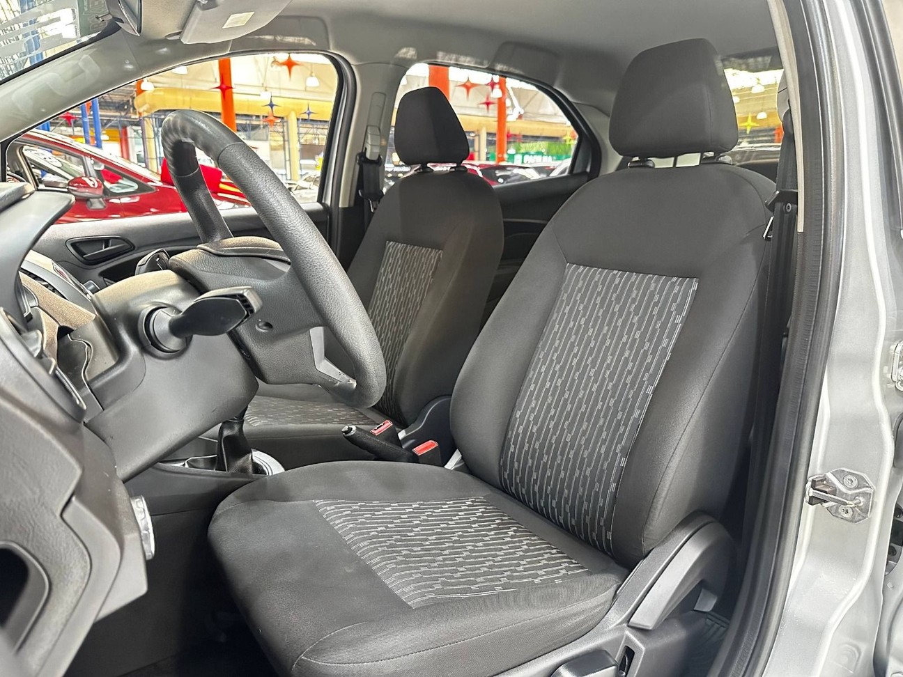 KA 1.0 TIVCT SE SEDAN