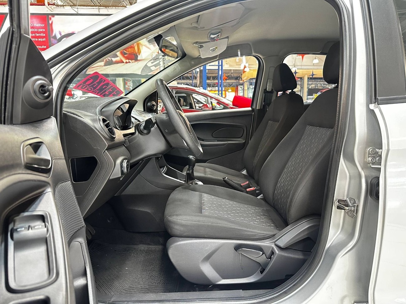 KA 1.0 TIVCT SE SEDAN