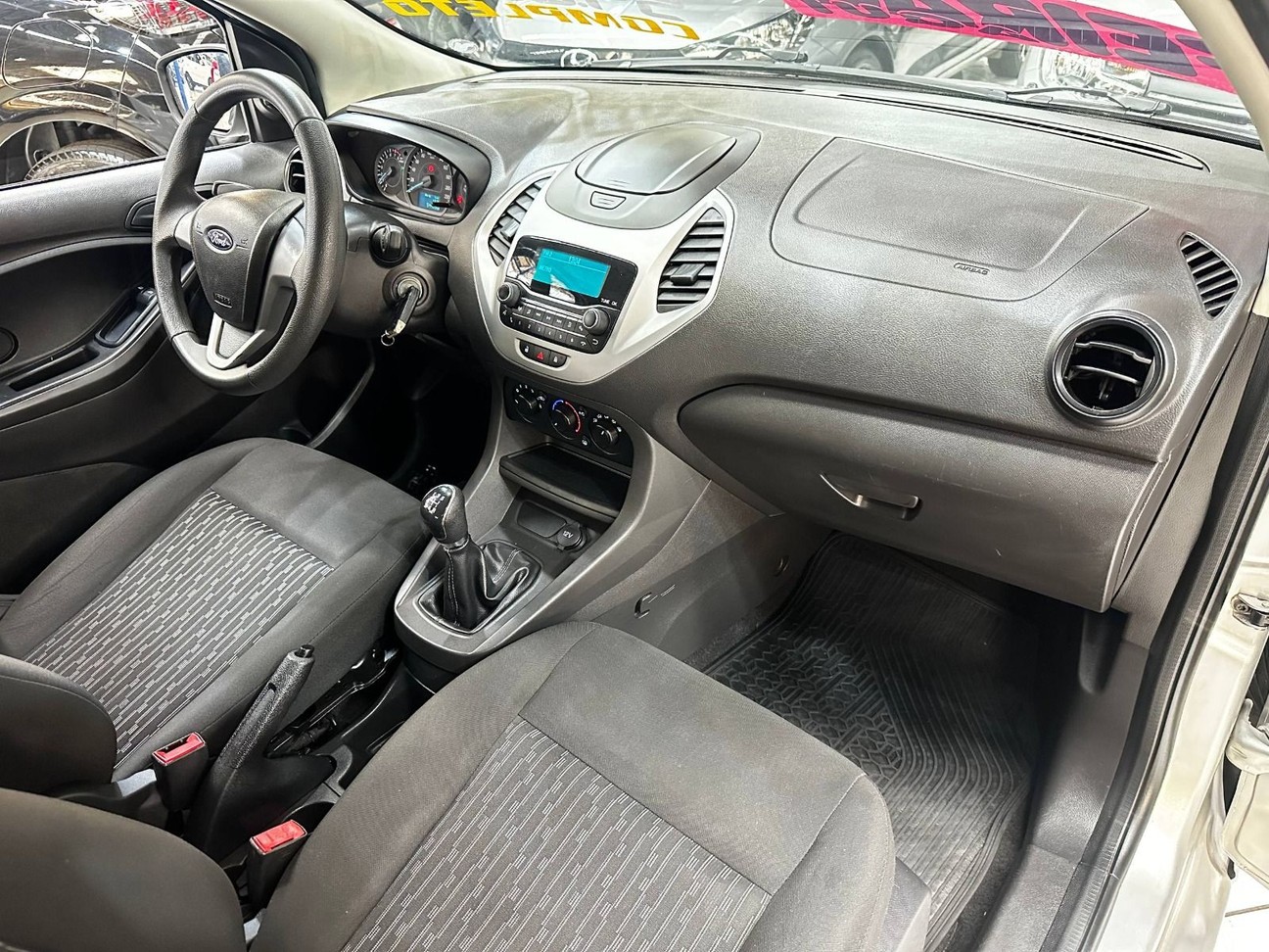 KA 1.0 TIVCT SE SEDAN