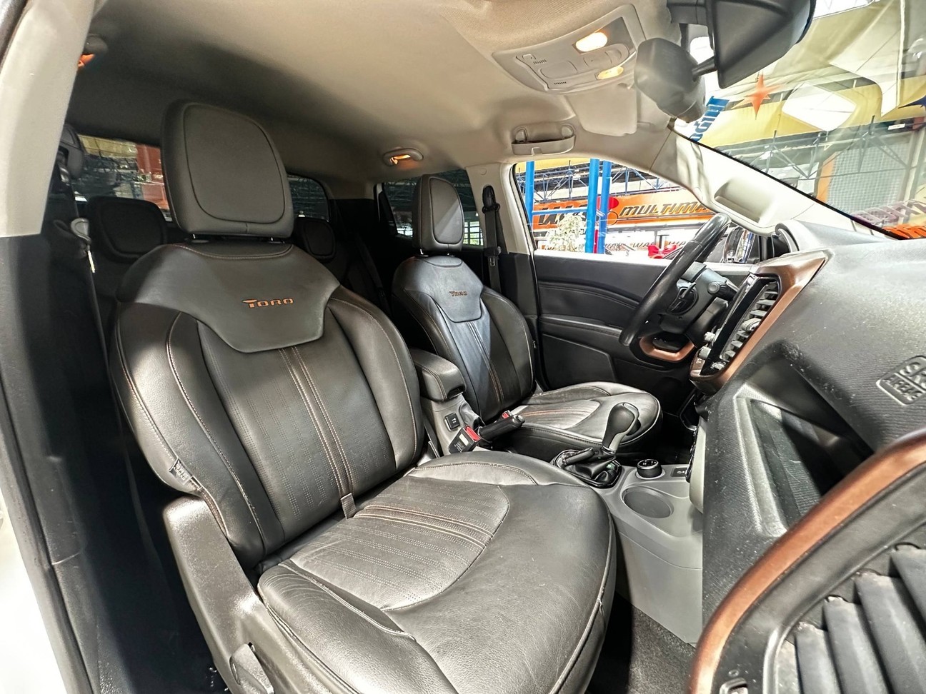 TORO 2.0 16V TURBO VOLCANO 4WD AT9