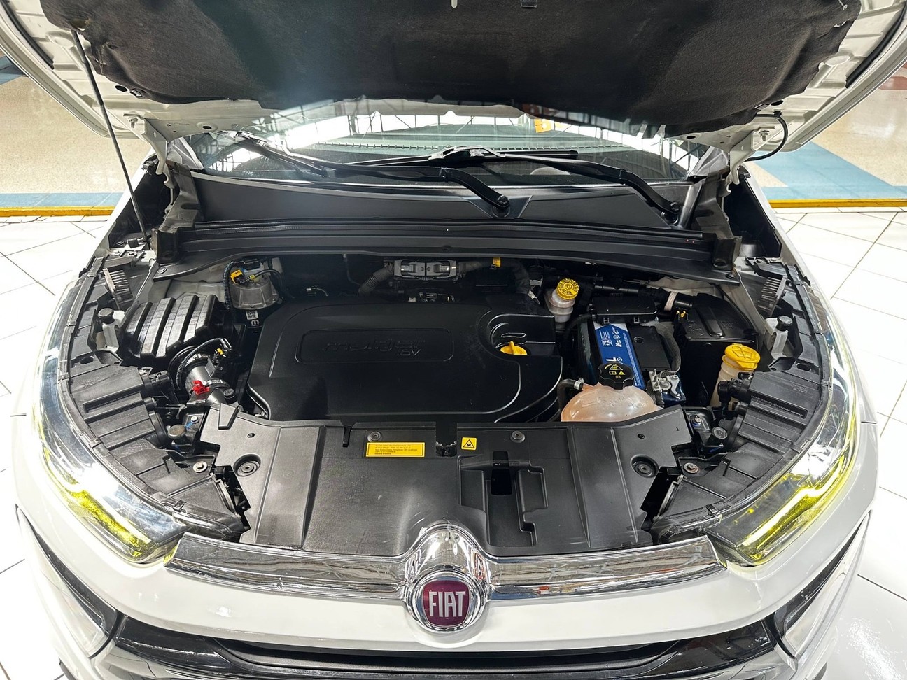 TORO 2.0 16V TURBO VOLCANO 4WD AT9