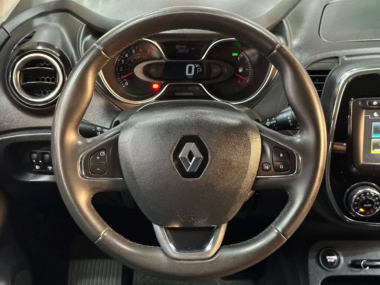 RENAULT CAPTUR