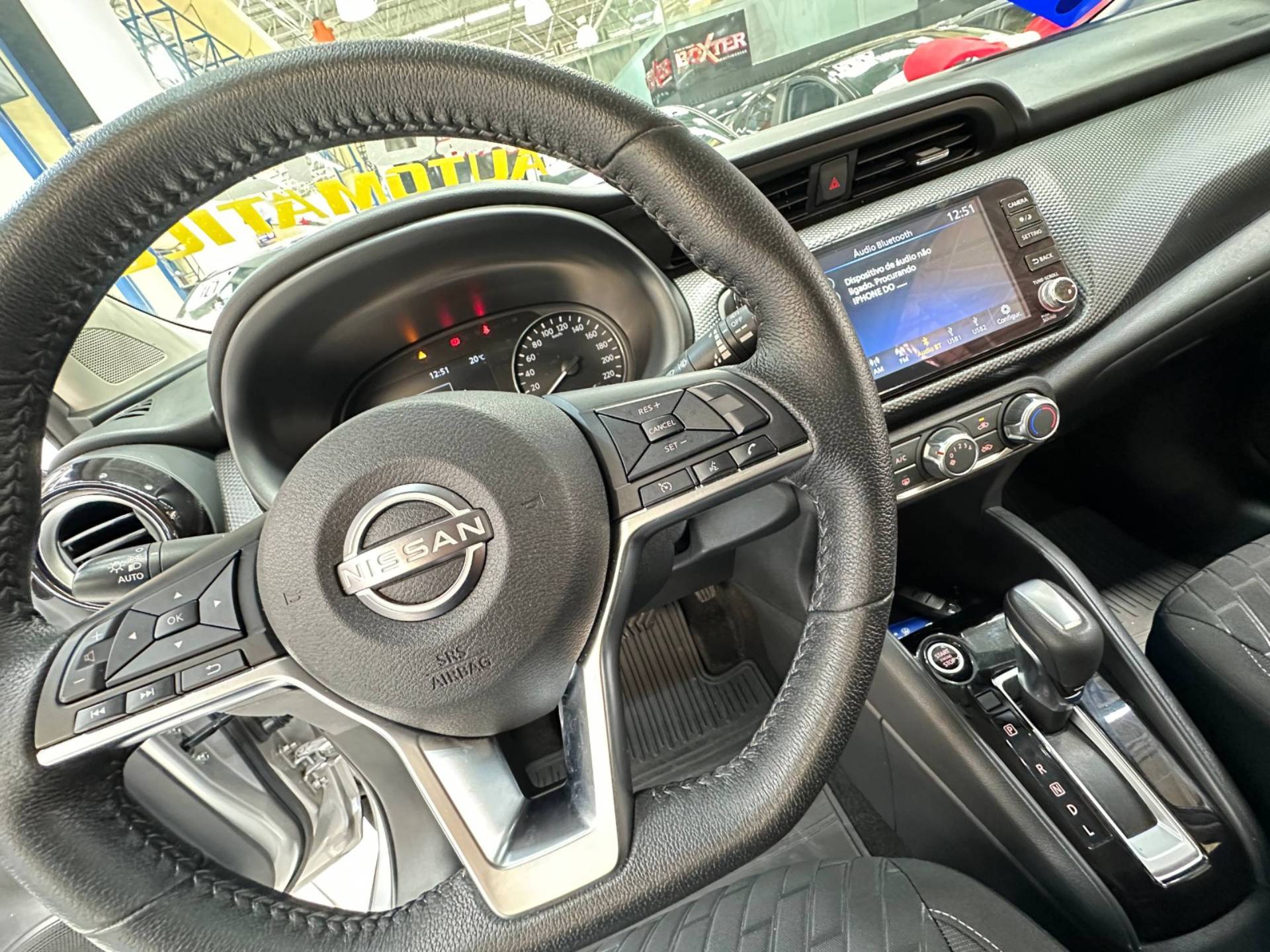 NISSAN KICKS