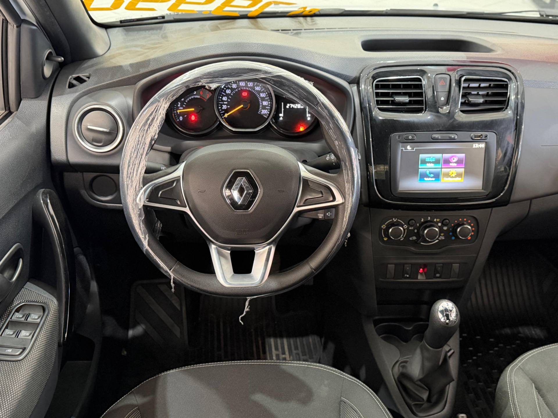RENAULT LOGAN