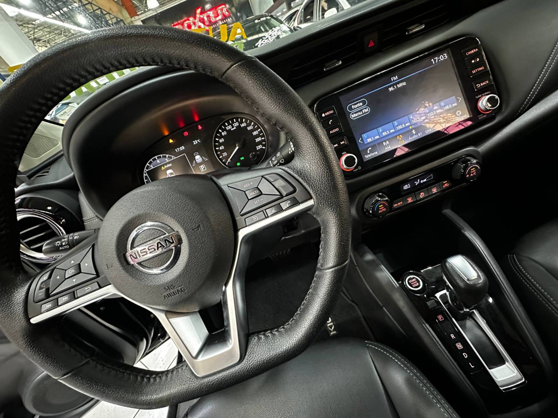 NISSAN KICKS