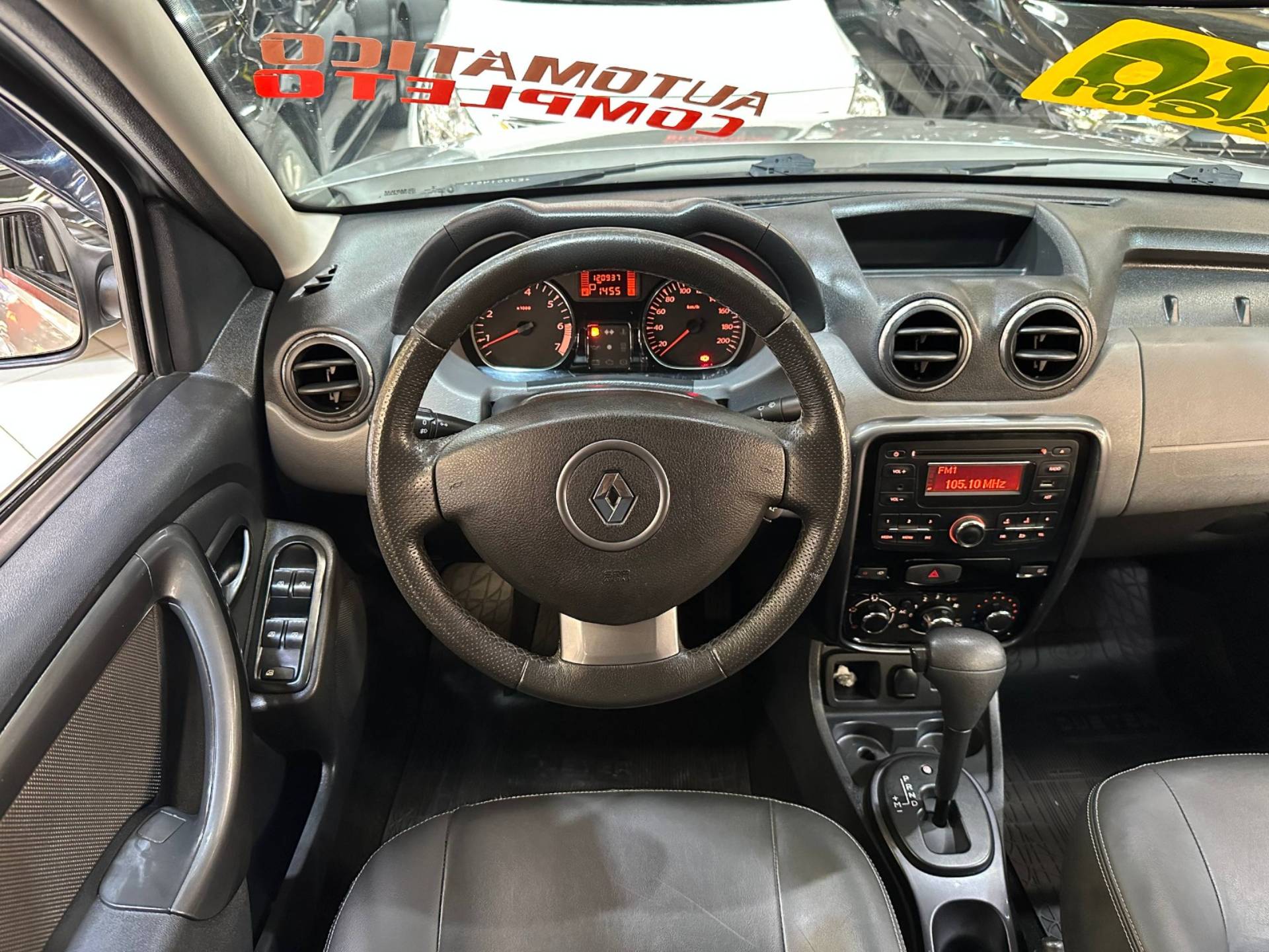 RENAULT DUSTER