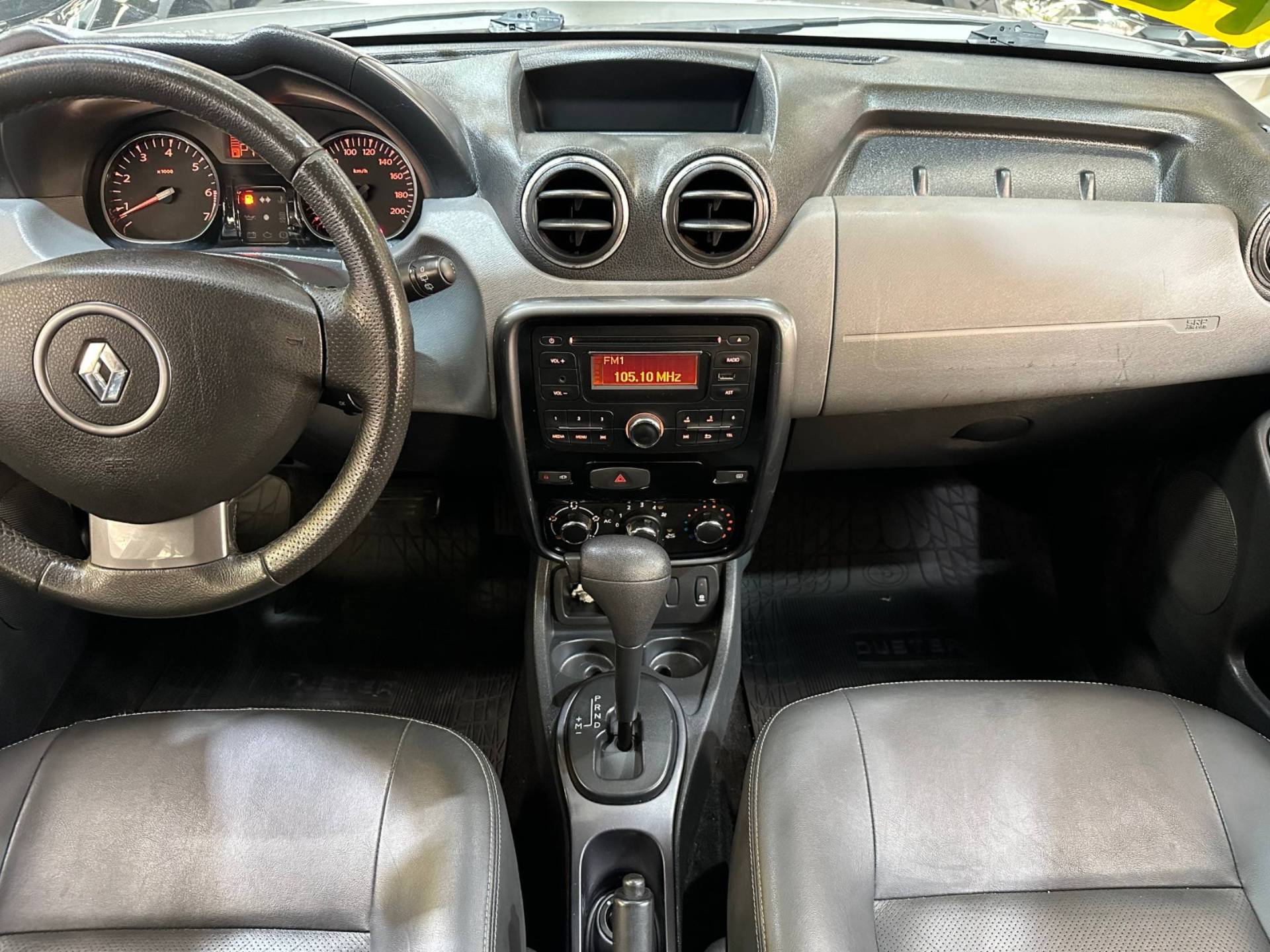 RENAULT DUSTER