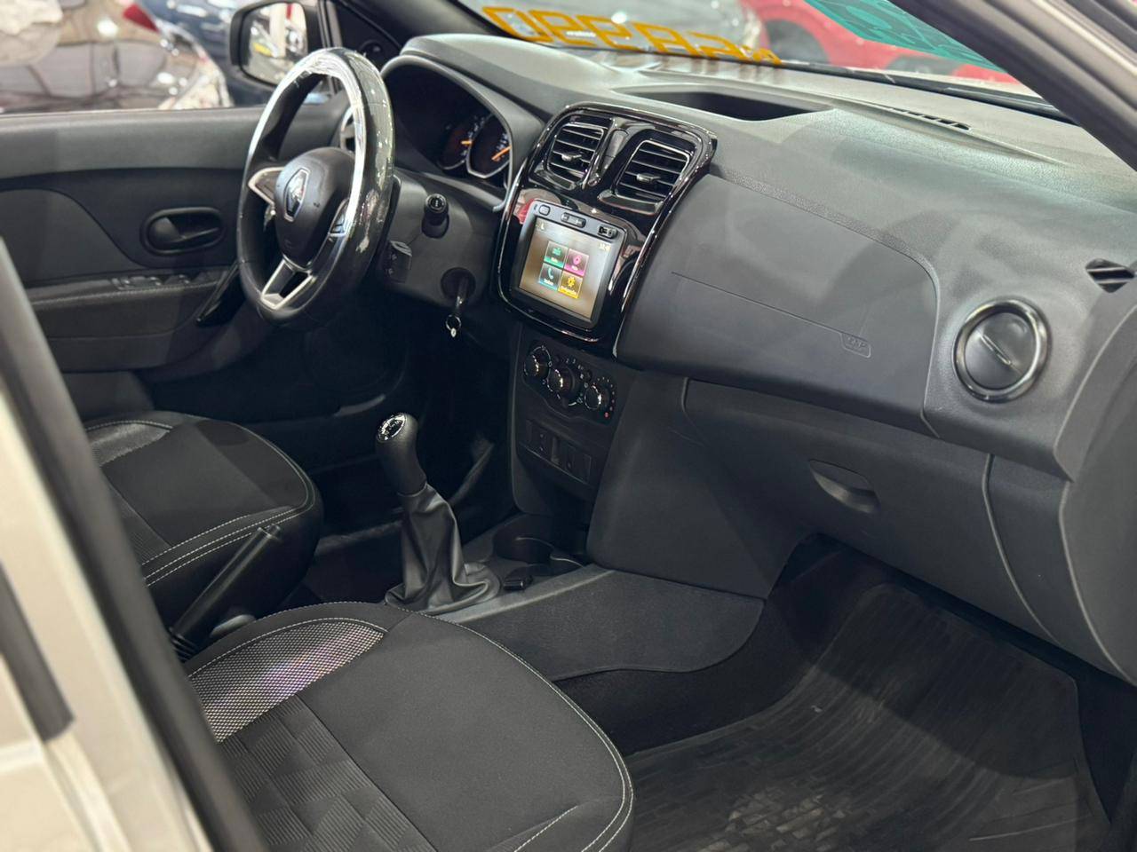RENAULT LOGAN