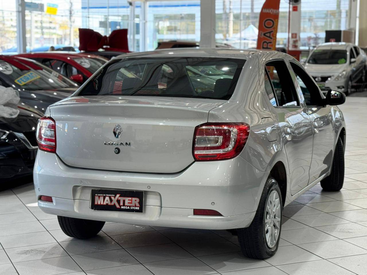 RENAULT LOGAN