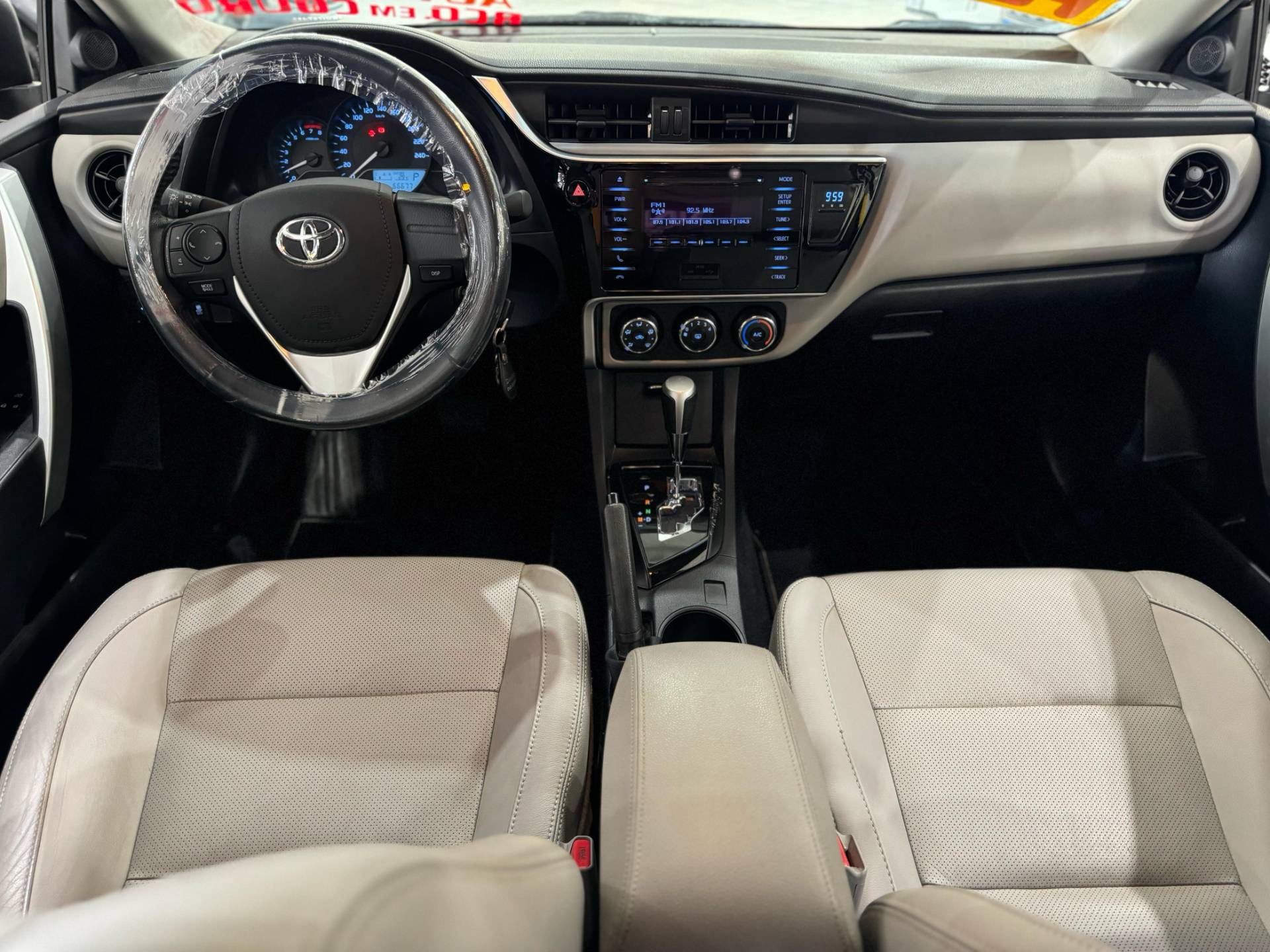 TOYOTA COROLLA