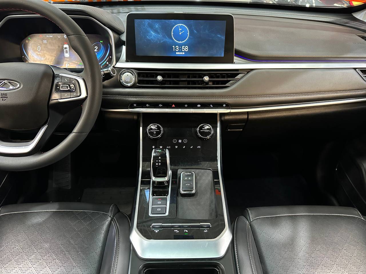 CHERY TIGGO 8