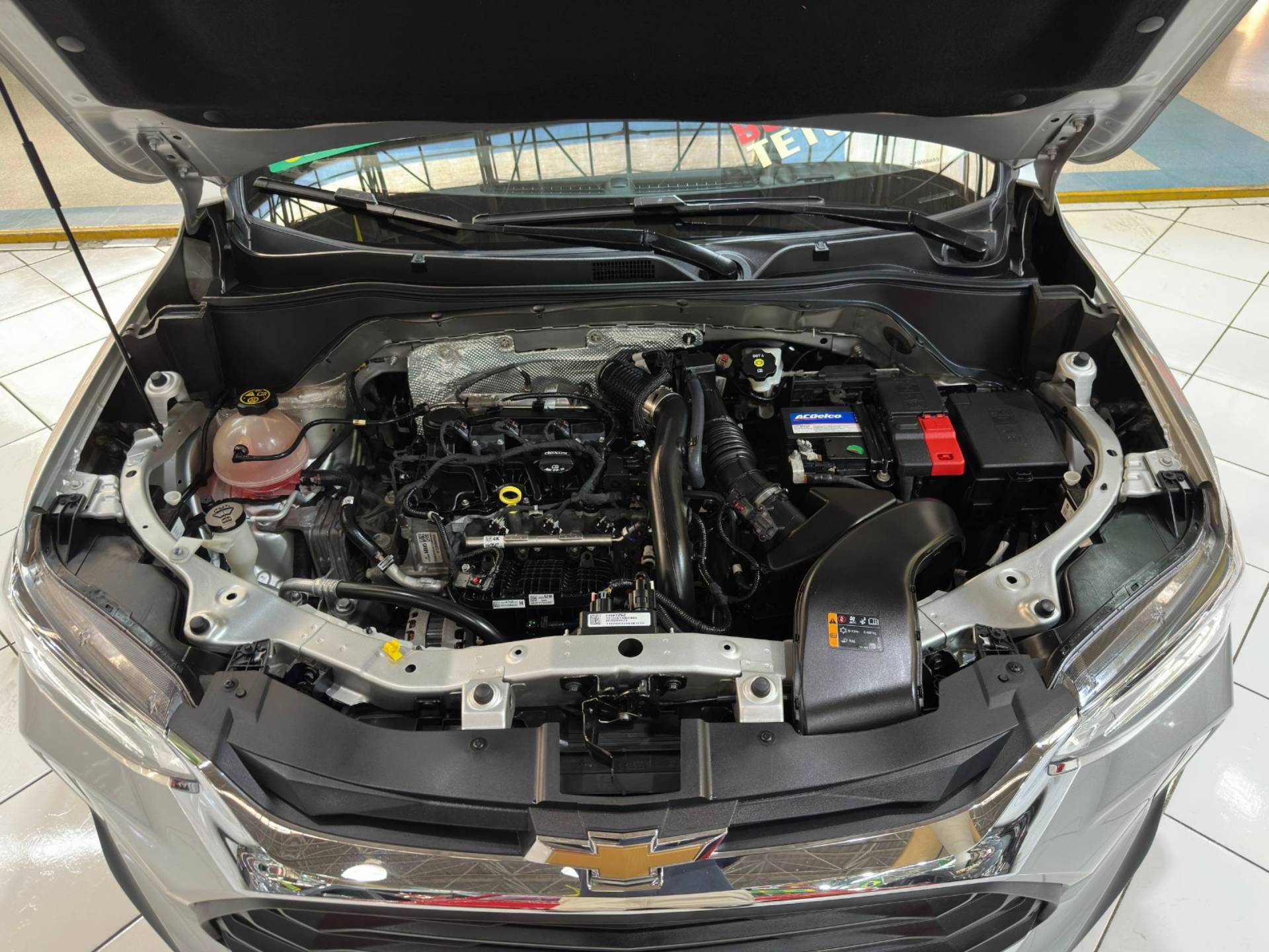 CHEVROLET TRACKER