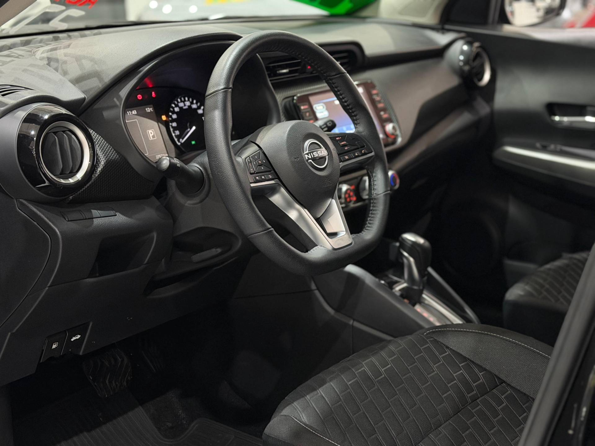 NISSAN KICKS