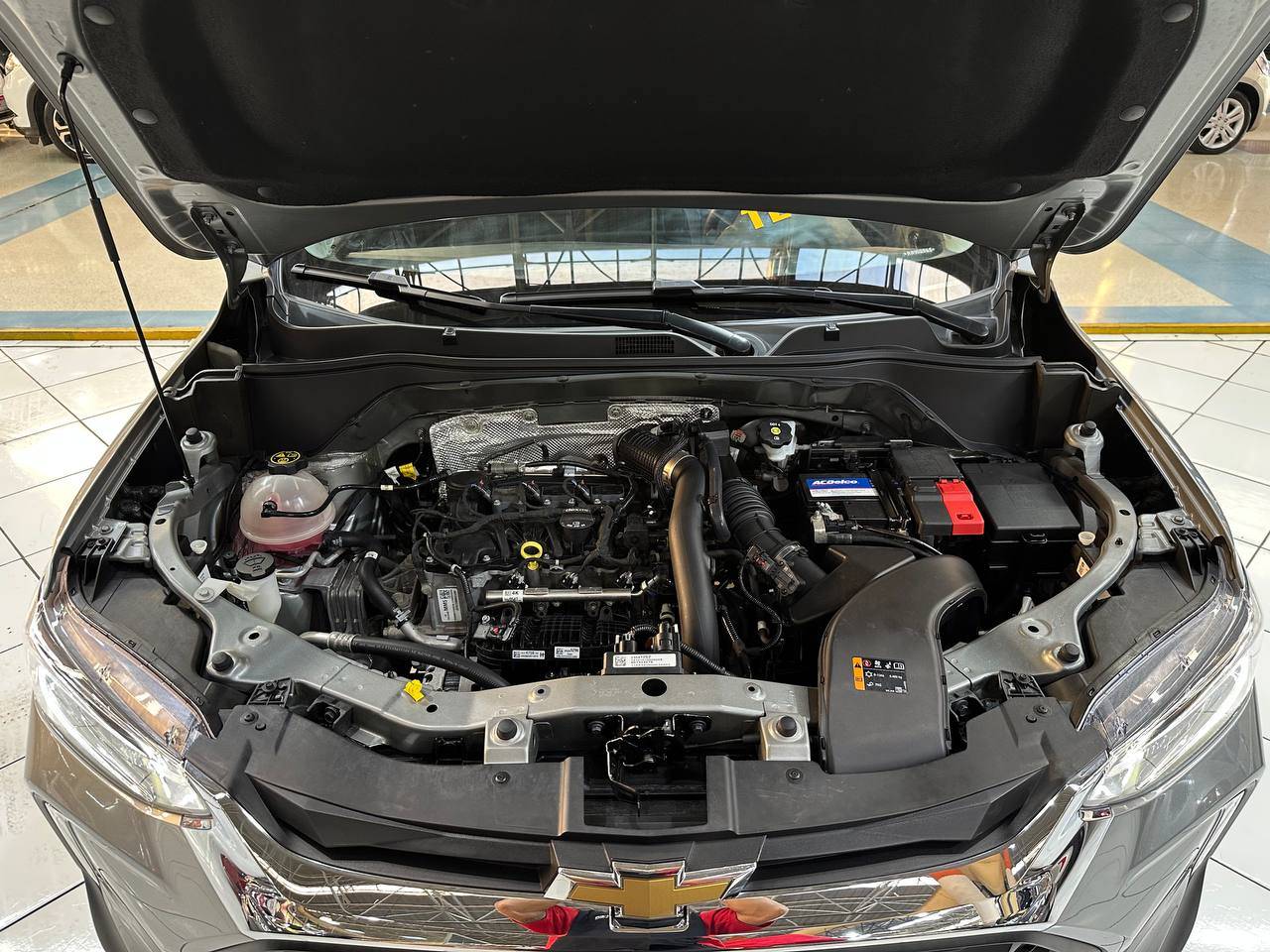CHEVROLET TRACKER