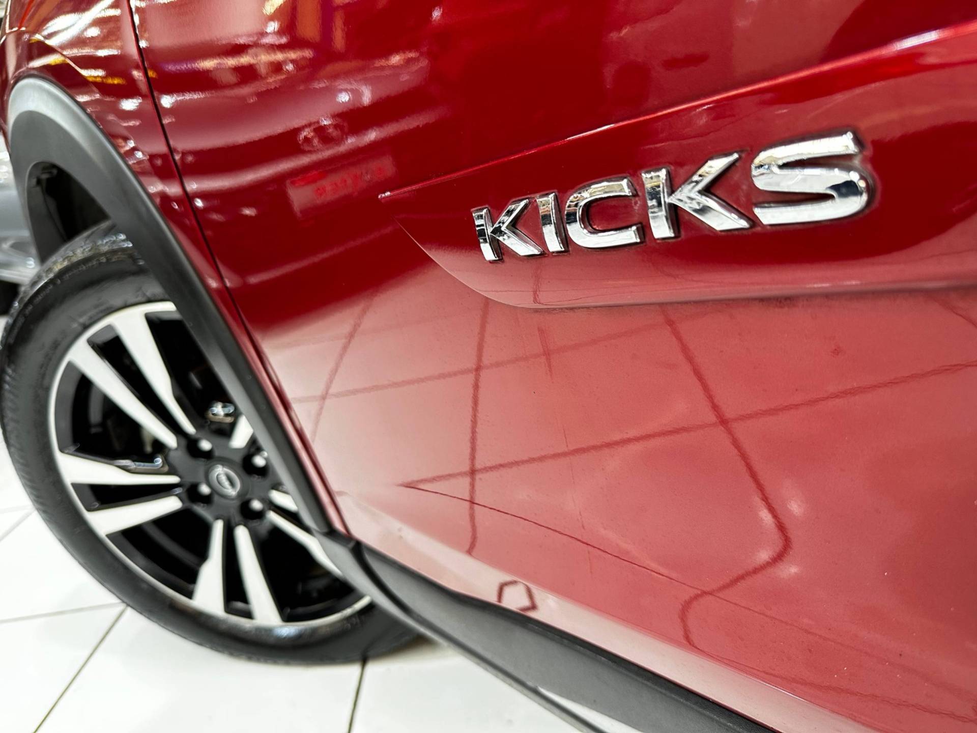 NISSAN KICKS