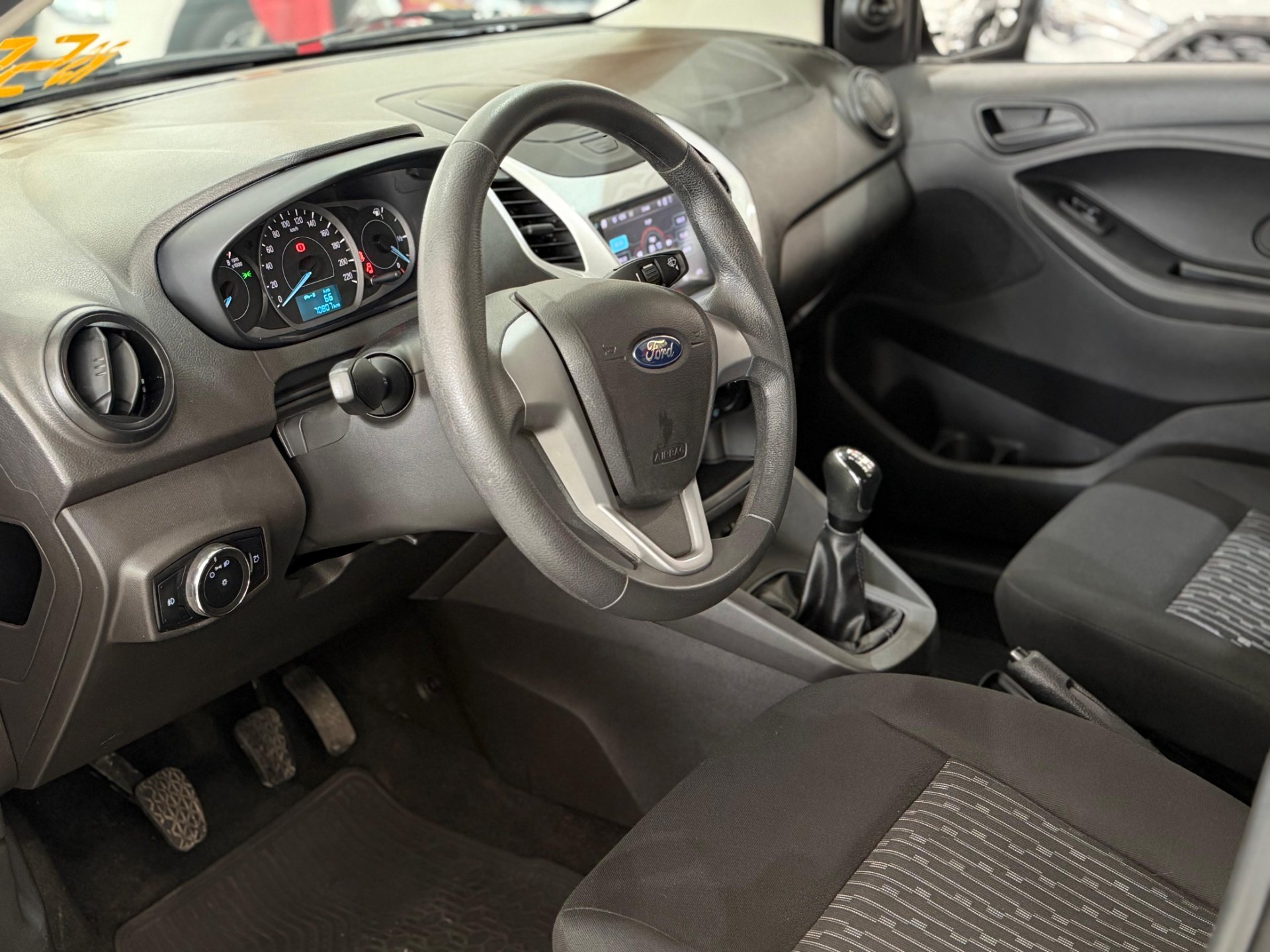 FORD KA