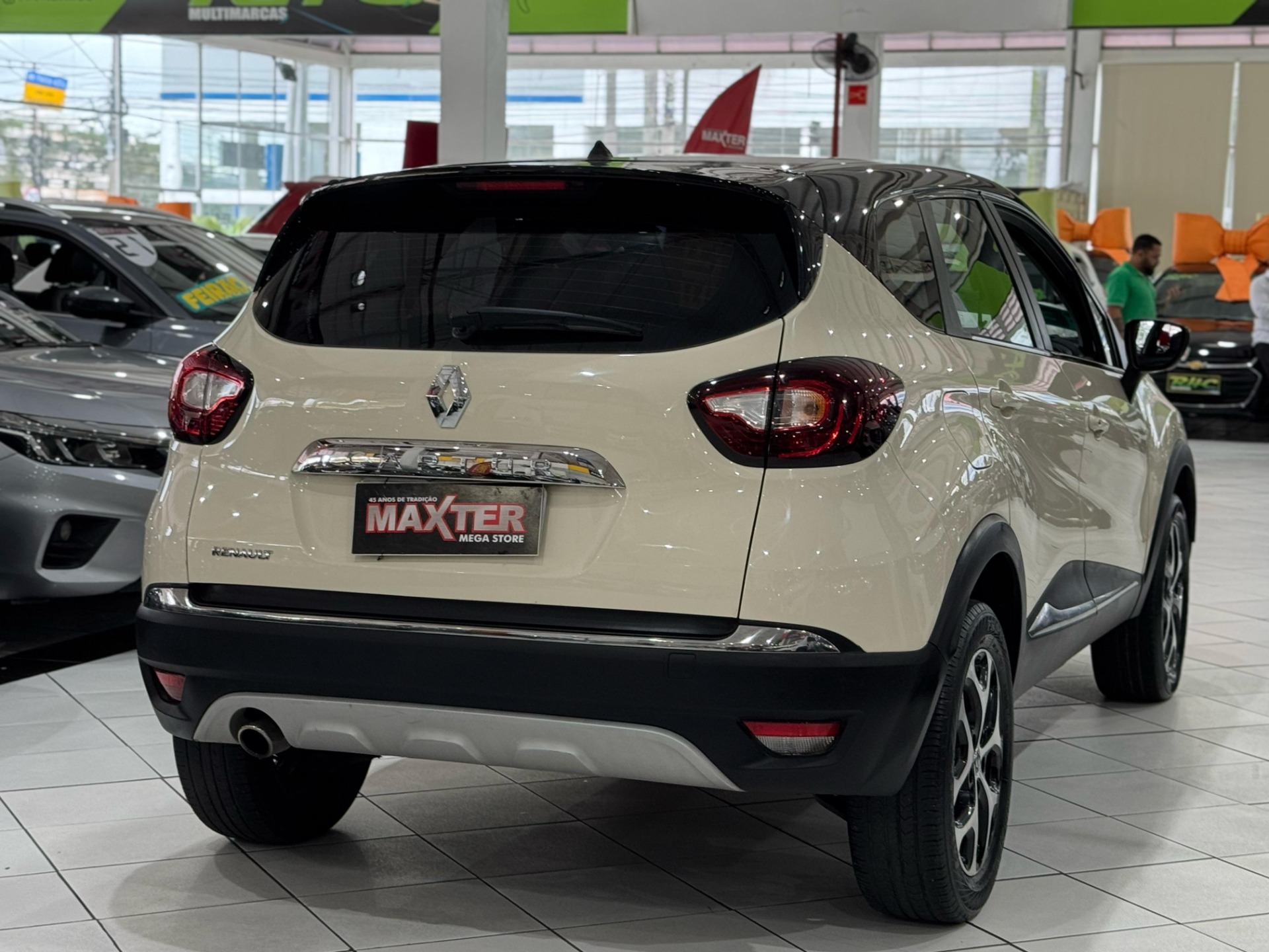 RENAULT CAPTUR