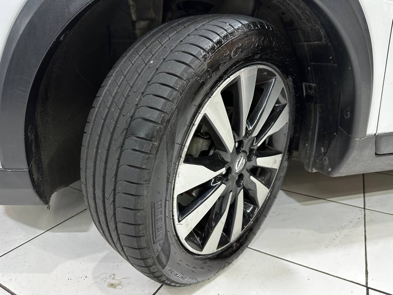 NISSAN KICKS