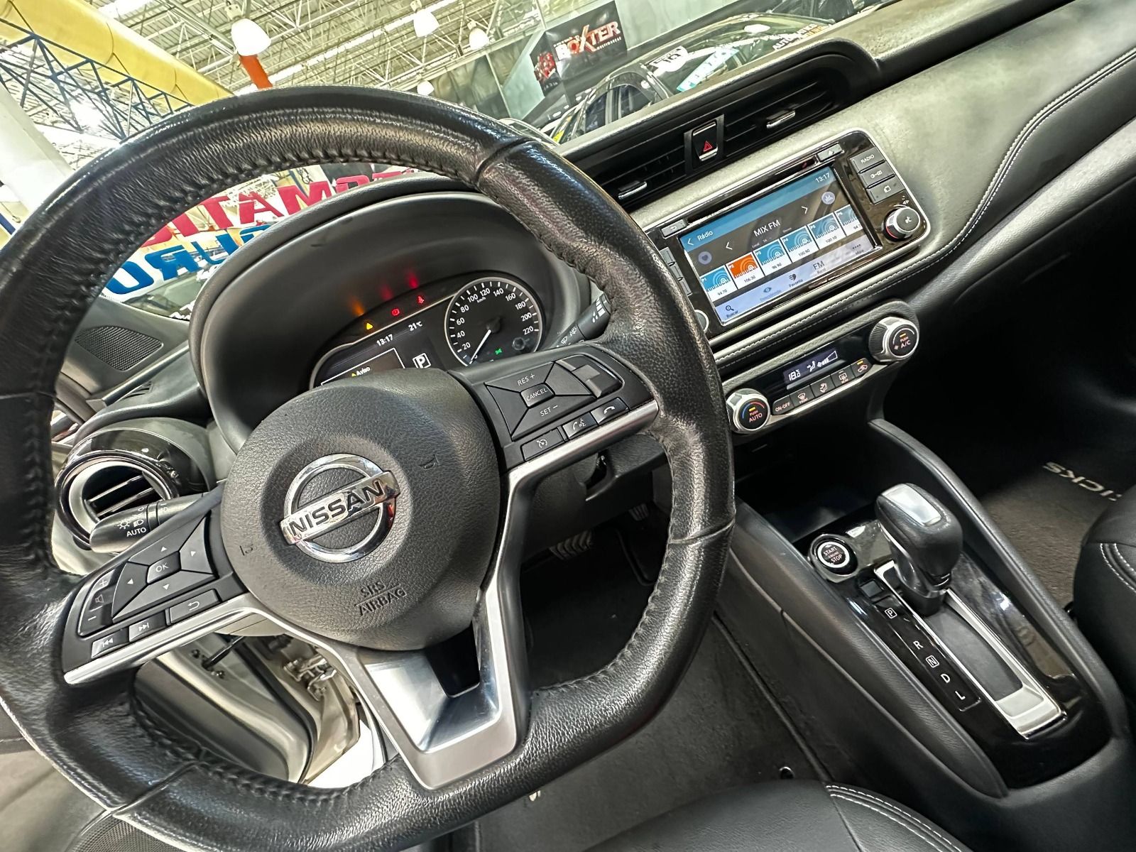 NISSAN KICKS