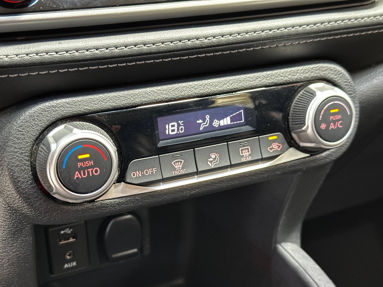 NISSAN KICKS