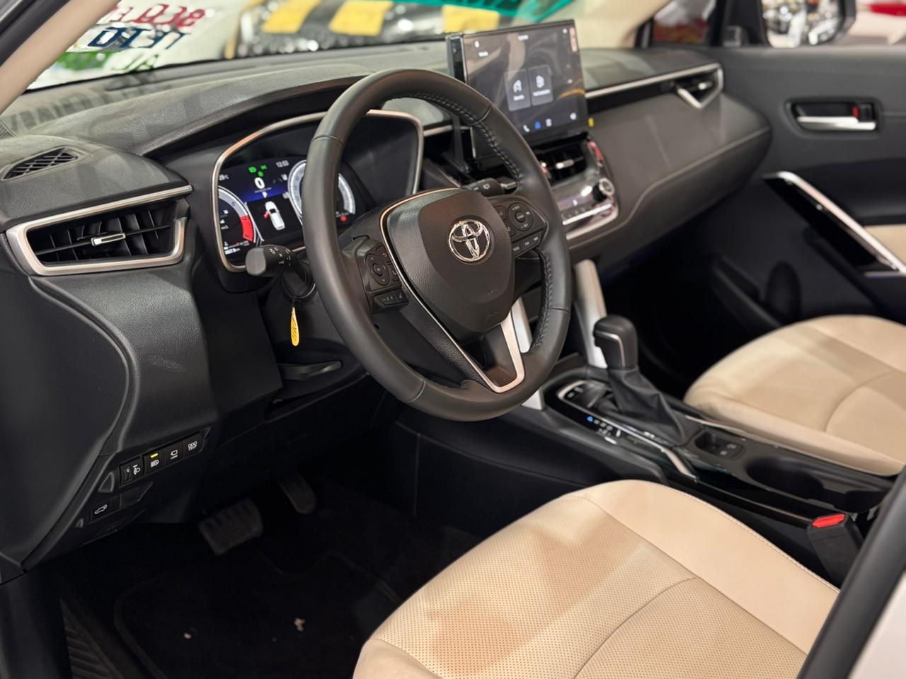 TOYOTA COROLLA CROSS