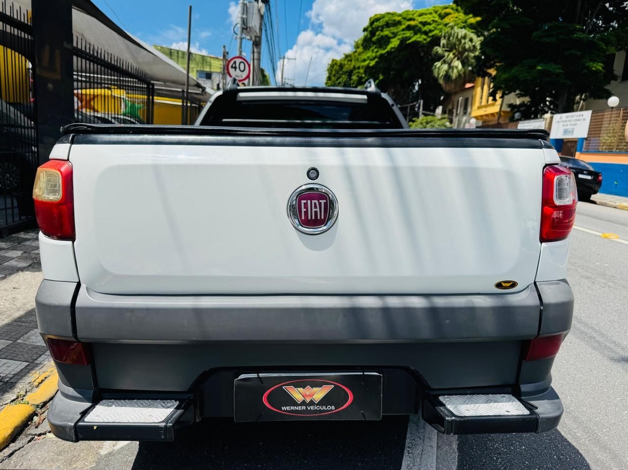 Car Image 9