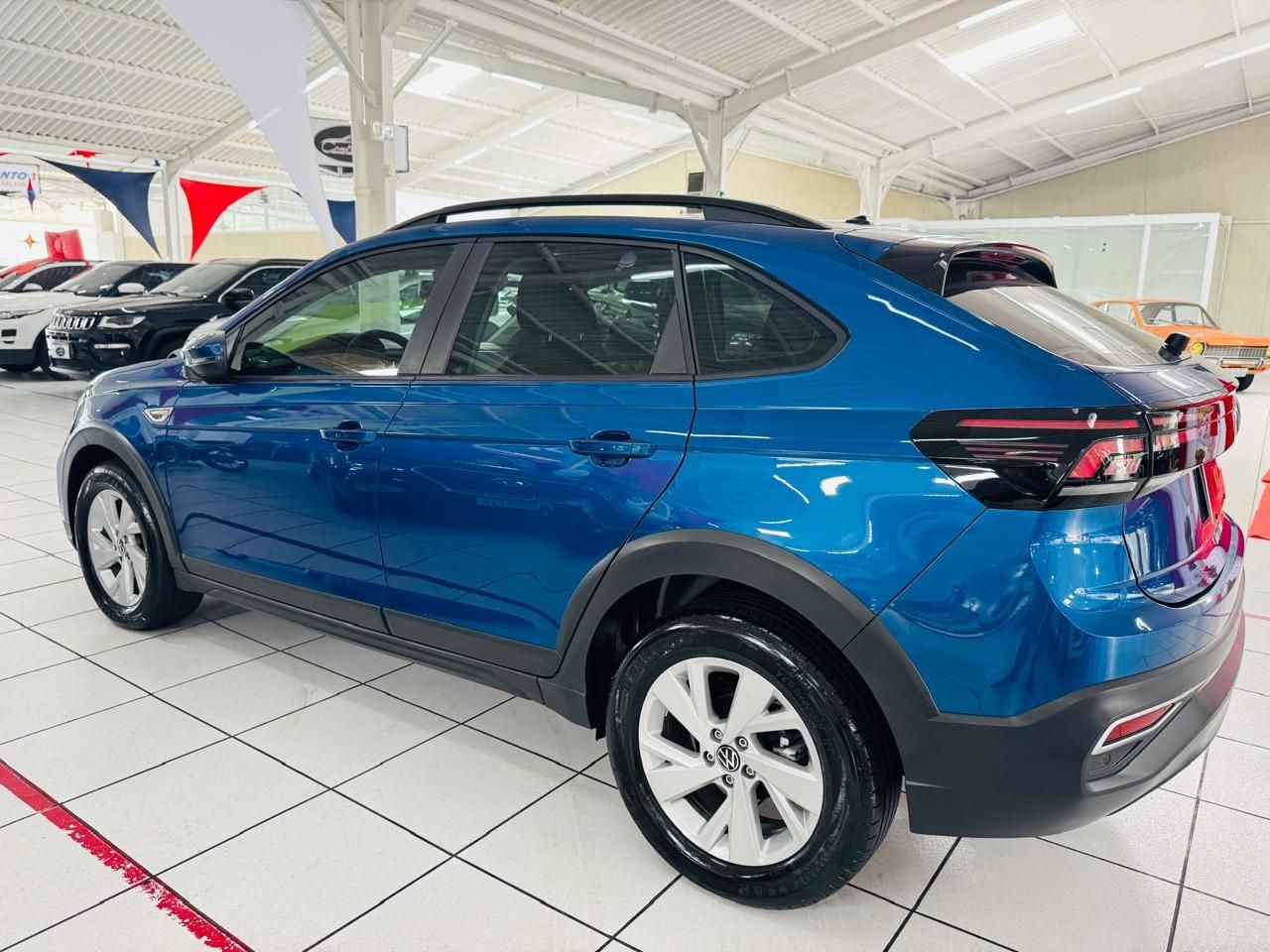 Car Image 9