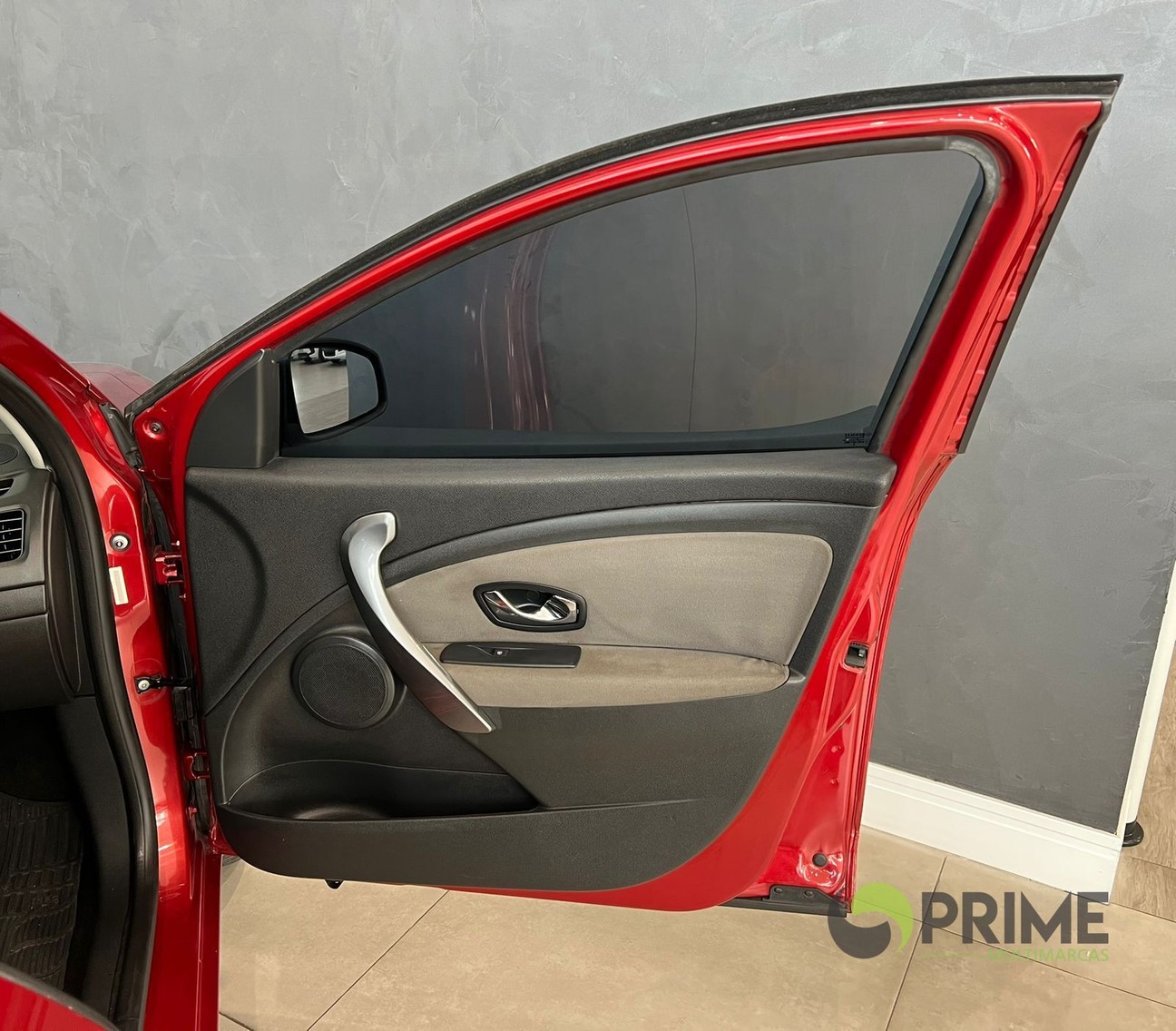 Car Image 10