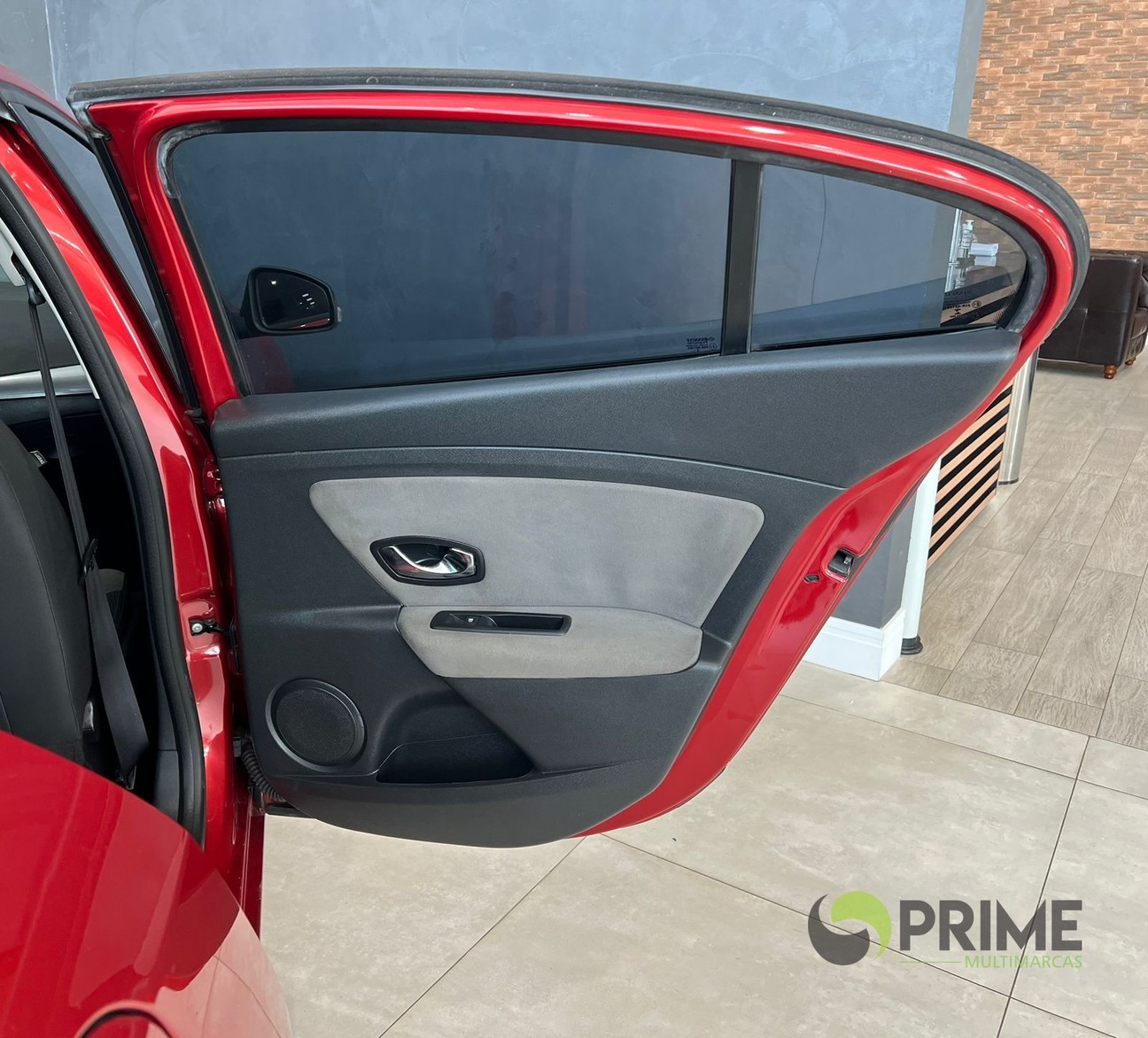Car Image 11