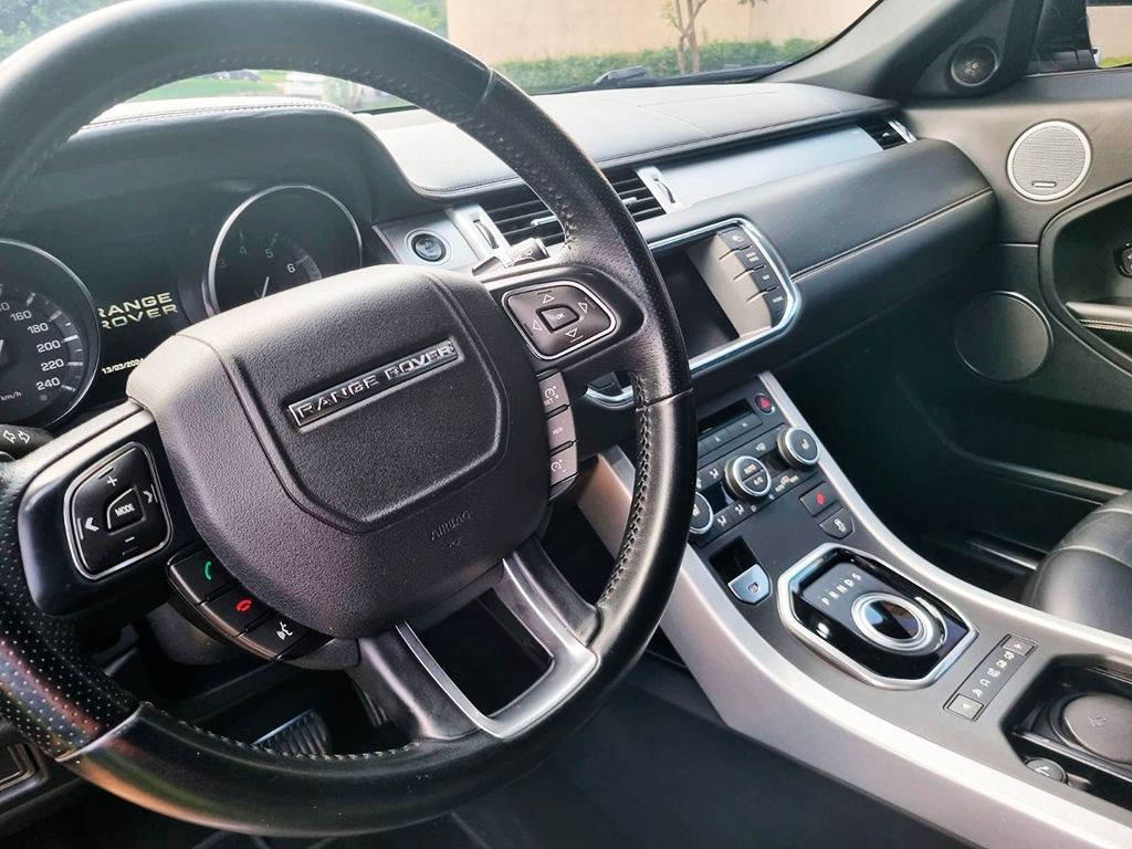 LAND ROVER RANGE ROVER EVOQUE