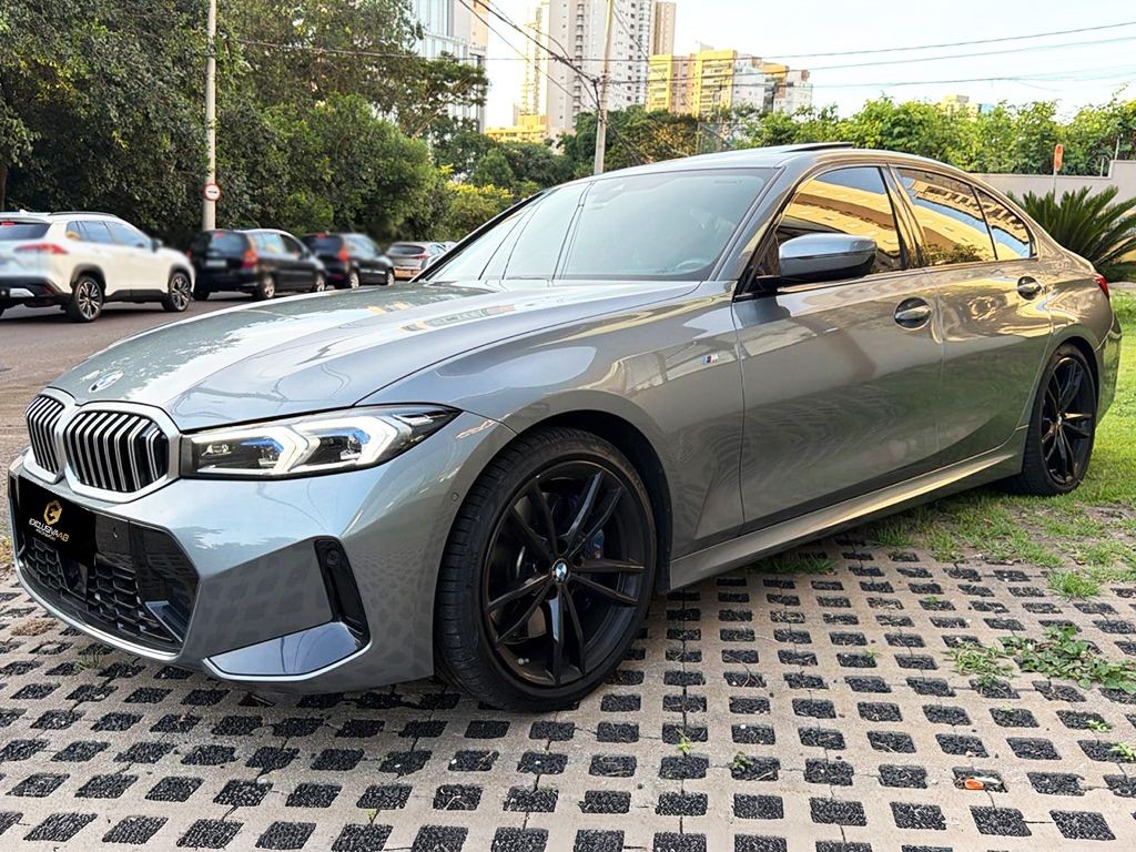 BMW 320i