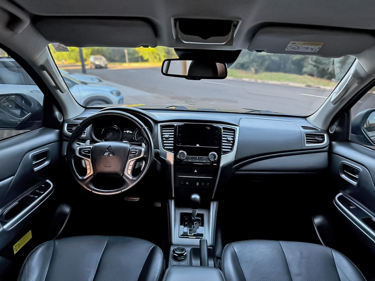 MITSUBISHI L200 TRITON