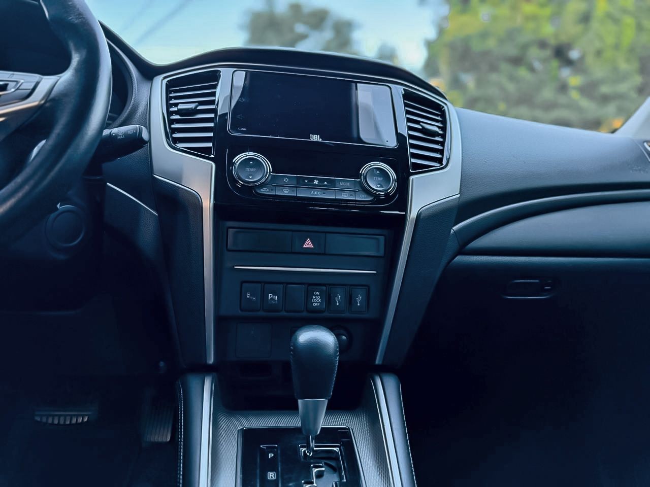 MITSUBISHI L200 TRITON