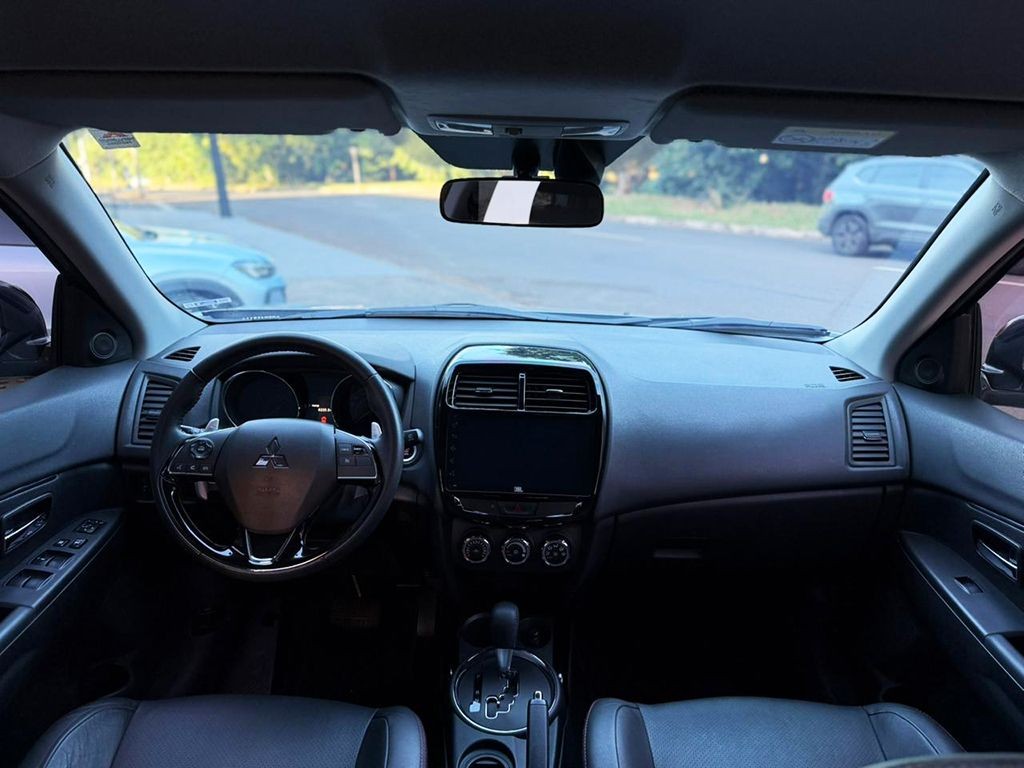 MITSUBISHI OUTLANDER SPORT