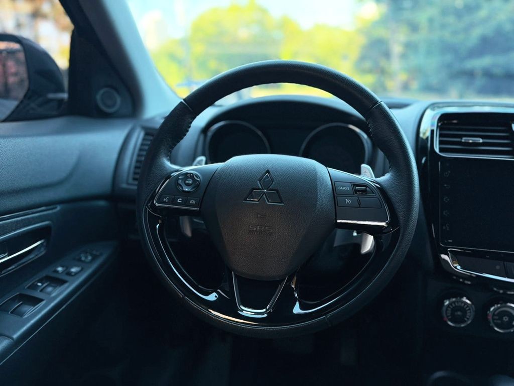 MITSUBISHI OUTLANDER SPORT