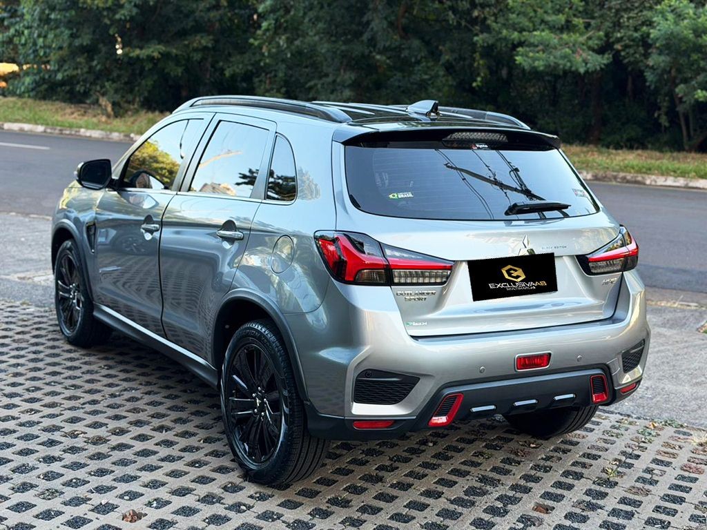 MITSUBISHI OUTLANDER SPORT