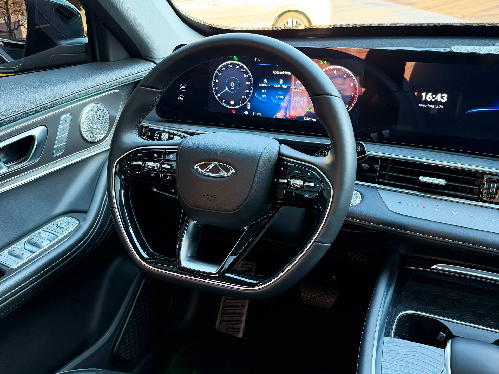 CHERY TIGGO 8